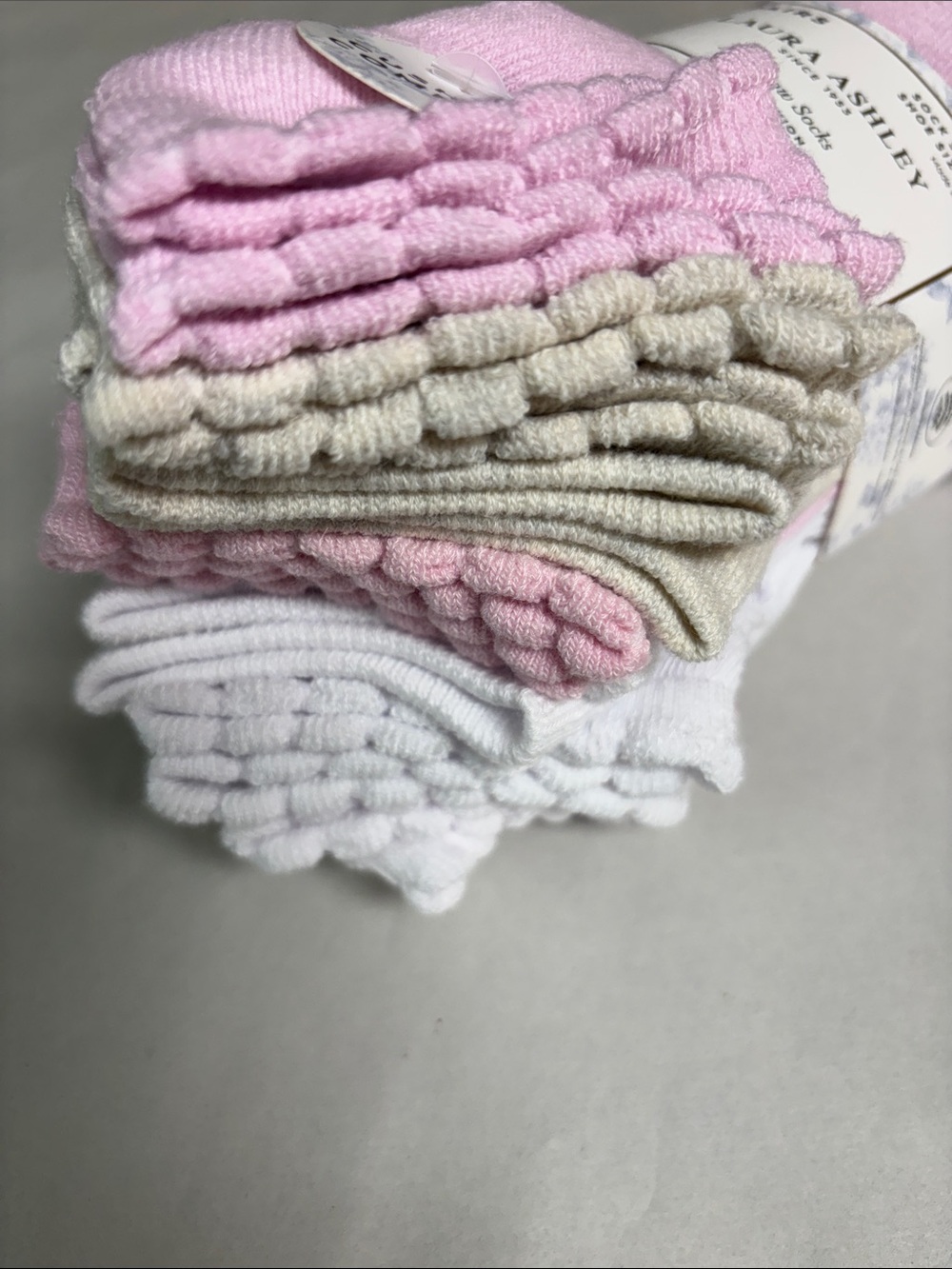 New Laura Ashley Socks Women’s 8 Pair White & Pink Floral No Show Casual Active - Picture 11 of 12